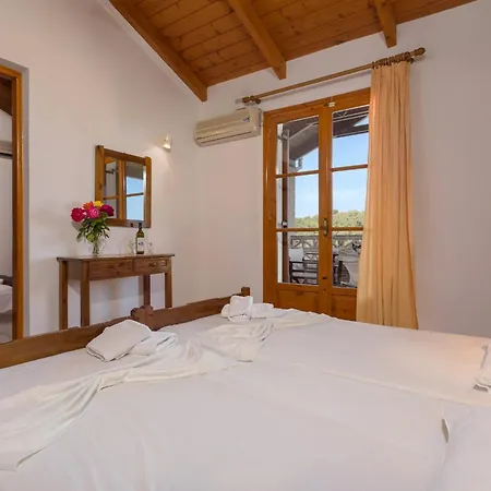 Appartement Anemomylos - Private Pool, Family Escape, By Zantewize Vasilikí